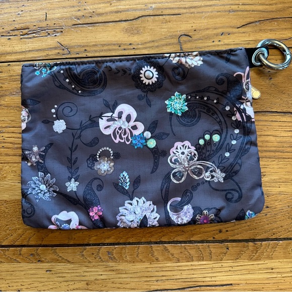 LeSportsac Cosmetic Case - Picture 4 of 11